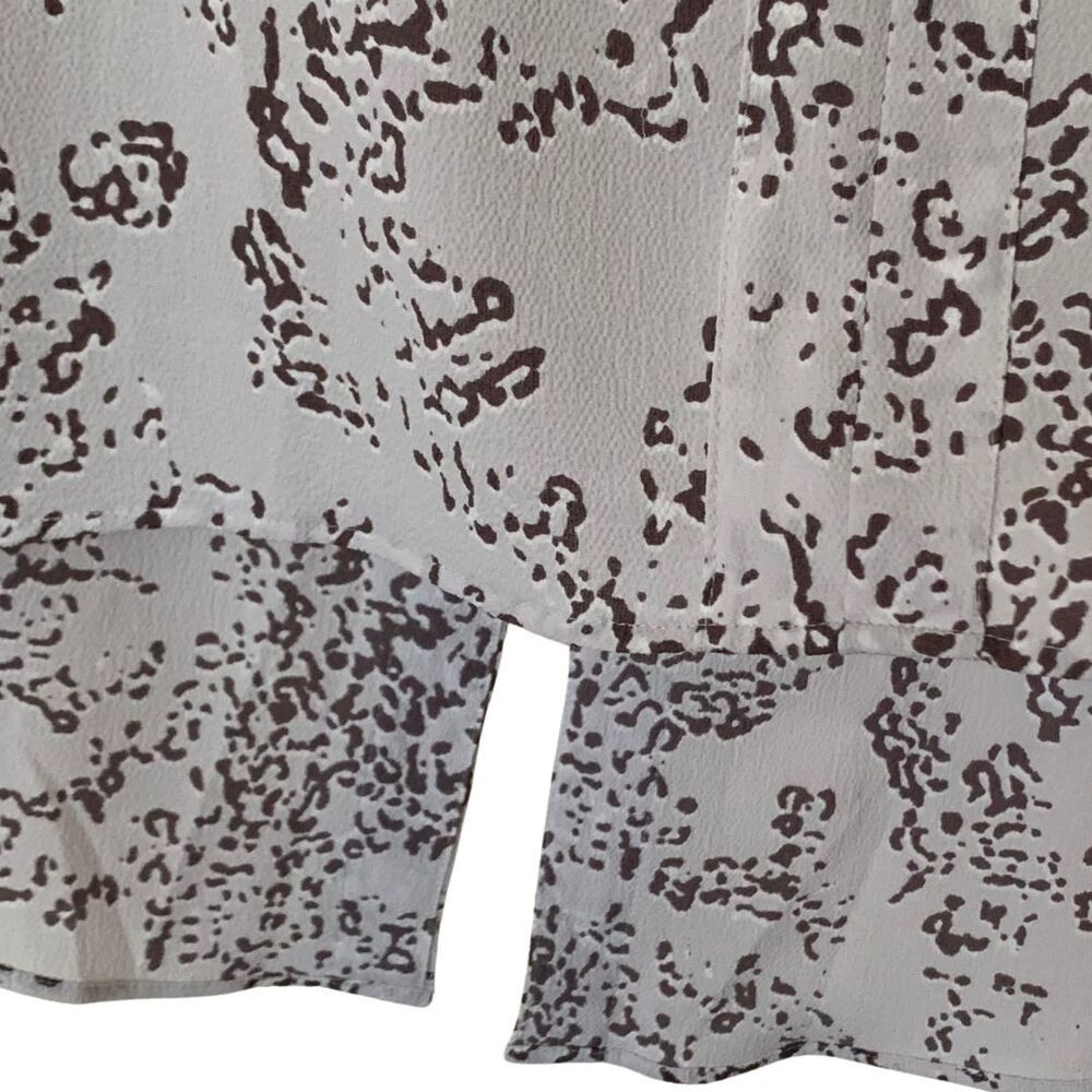 Rose + Olive Grey Animal Print Blouse Tunic Long Sleeve Size XS - Picture 4 of 11